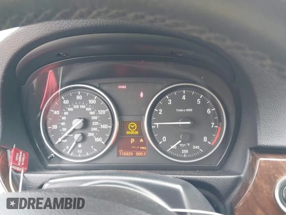 ✅ 2013 BMW 3 Series 328i • VIN: WBADW3C50DJ527686 • Lot: 41801269. Wystawiony na IAAI z przebiegiem 116 929 mil. Bezpłatny archiwum sprzedaży aukcyjnych z USA i szczegółowy raport historii pojazdu na DreamBid. Zdjęcie 7.