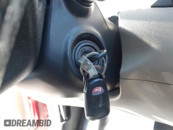 ✅ 2016 Hyundai Elantra SE • VIN: 5NPDH4AE7GH789059 • Lot: 43471544. Wystawiony na IAAI z przebiegiem 187 428 mil. Bezpłatny archiwum sprzedaży aukcyjnych z USA i szczegółowy raport historii pojazdu na DreamBid. Zdjęcie 11.