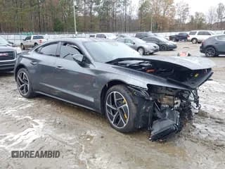 ✅ 2023 Audi RS e-tron GT • VIN: WAUBHBFWXP7903392 • Lot: 41020487. Wystawiony na IAAI z przebiegiem 9 046 mil. Bezpłatny archiwum sprzedaży aukcyjnych z USA i szczegółowy raport historii pojazdu na DreamBid. Zdjęcie 1.