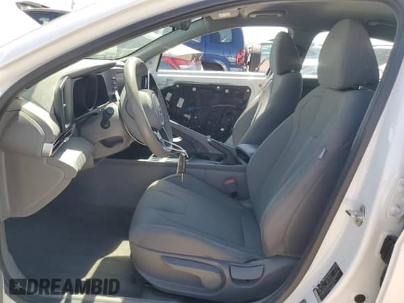 2022 Hyundai Elantra SE with VIN 5NPLL4AGXNH061678, listed as a Copart auction lot 69314095 with 28,436 mi miles and Salvage title. Bid and sale history available at DreamBid. Image 7.