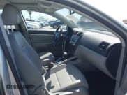 ✅ 2008 Volkswagen Jetta SE • VIN: 3VWRZ71K08M194590 • Lot: 41973206. Wystawiony na IAAI z przebiegiem 103 753 mil. Bezpłatny archiwum sprzedaży aukcyjnych z USA i szczegółowy raport historii pojazdu na DreamBid. Zdjęcie 5.