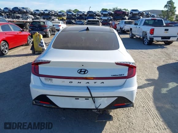 ✅ 2021 Hyundai Sonata Limited • VIN: 5NPEH4J27MH074174 • Lot: 43532639. Wystawiony na IAAI z przebiegiem 49 654 mil. Bezpłatny archiwum sprzedaży aukcyjnych z USA i szczegółowy raport historii pojazdu na DreamBid. Zdjęcie 16.