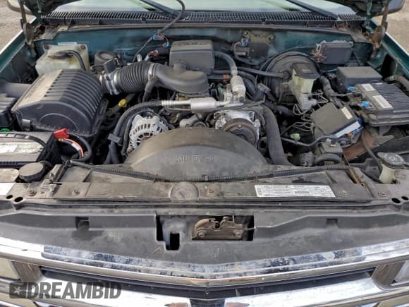 ✅ 1999 Chevrolet Suburban • VIN: 1GNFK16R5XJ507696 • Lot: 95361465. Listed on Copart with 175,710 mi. Free auction sales archive from the USA and detailed vehicle history report at DreamBid. Image 12.