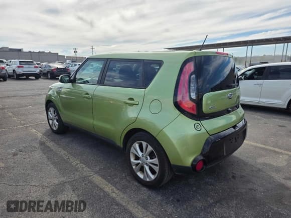 ✅ 2016 Kia Soul + • VIN: KNDJP3A51G7864066 • Lot: 87278415. Wystawiony na Copart z przebiegiem 153 473 mil. Bezpłatny archiwum sprzedaży aukcyjnych z USA i szczegółowy raport historii pojazdu na DreamBid. Zdjęcie 3.
