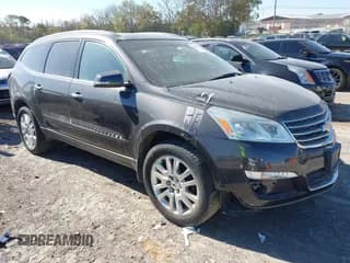 ✅ 2016 Chevrolet Traverse LT • VIN: 1GNKVGKD1GJ165005 • Lot: 43642189. Wystawiony na IAAI z przebiegiem 186 315 mil. Bezpłatny archiwum sprzedaży aukcyjnych z USA i szczegółowy raport historii pojazdu na DreamBid. Zdjęcie 1.