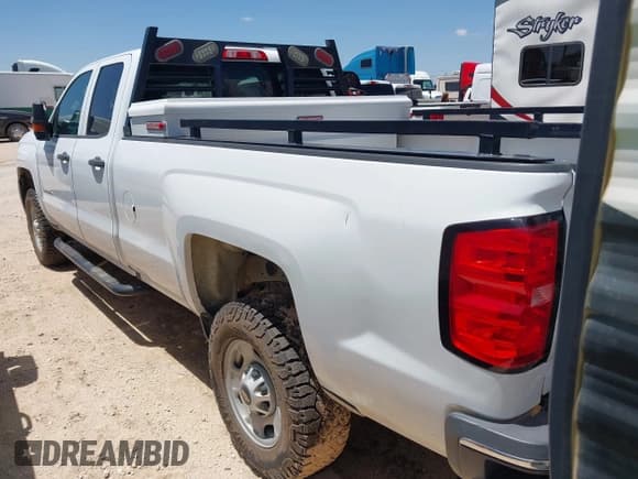 ✅ 2018 Chevrolet Silverado 2500HD Work Truck • VIN: 1GC2CUEG7JZ259899 • Lot: 42549205. Wystawiony na IAAI z przebiegiem 330 512 mil. Bezpłatny archiwum sprzedaży aukcyjnych z USA i szczegółowy raport historii pojazdu na DreamBid. Zdjęcie 3.