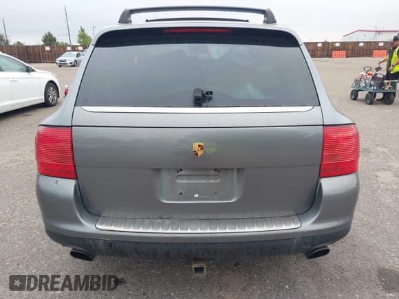 ✅ 2004 Porsche Cayenne S • VIN: WP1AB29P44LA63471 • Lot: 42743263. Wystawiony na IAAI z przebiegiem Nie podano. Bezpłatny archiwum sprzedaży aukcyjnych z USA i szczegółowy raport historii pojazdu na DreamBid. Zdjęcie 16.