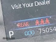 ✅ 2022 Toyota Corolla SE Nightshade • VIN: 5YFS4MCE4NP131005 • Lot: 42723706. Wystawiony na IAAI z przebiegiem 75 054 mil. Bezpłatny archiwum sprzedaży aukcyjnych z USA i szczegółowy raport historii pojazdu na DreamBid. Zdjęcie 15.