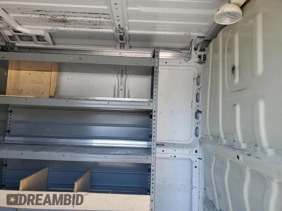 ✅ 2014 Ram ProMaster Cargo • VIN: 3C6TRVAG6EE110634 • Lot: 52756025. Wystawiony na Copart z przebiegiem 116 445 mil. Bezpłatny archiwum sprzedaży aukcyjnych z USA i szczegółowy raport historii pojazdu na DreamBid. Zdjęcie 11.