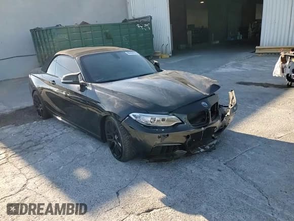 ✅ 2015 BMW 2 Series M235i • VIN: WBA1M1C53FV393331 • Lot: 88309655. Wystawiony na Copart z przebiegiem 82 403 mil. Bezpłatny archiwum sprzedaży aukcyjnych z USA i szczegółowy raport historii pojazdu na DreamBid. Zdjęcie 11.