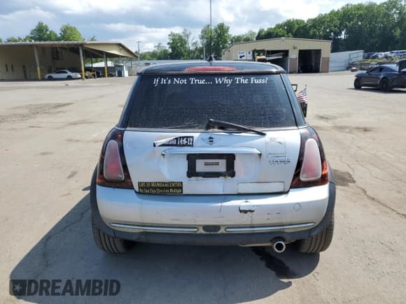 ✅ 2005 MINI Hardtop • VIN: WMWRC33495TJ66986 • Лот: 61852735. Опубликован ранее на Copart с пробегом Не указан. Бесплатный доступ к архиву аукционных продаж из США и подробный отчёт об истории автомобиля на DreamBid. Изображение 6.