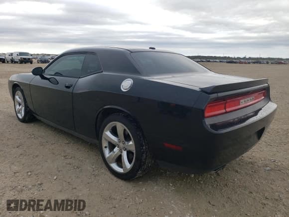 ✅ 2012 Dodge Challenger R/T • VIN: 2C3CDYBT6CH100759 • Lot: 81157394. Wystawiony na Copart z przebiegiem 106 243 mil. Bezpłatny archiwum sprzedaży aukcyjnych z USA i szczegółowy raport historii pojazdu na DreamBid. Zdjęcie 2.