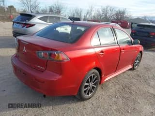✅ 2017 Mitsubishi Lancer ES • VIN: JA32U2FU3HU008535 • Lot: 43729971. Wystawiony na IAAI z przebiegiem 115 135 mil. Bezpłatny archiwum sprzedaży aukcyjnych z USA i szczegółowy raport historii pojazdu na DreamBid. Zdjęcie 4.