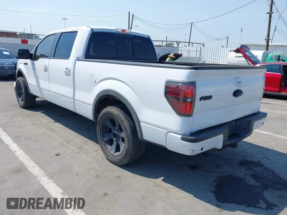 ✅ 2014 Ford F-150 XL • VIN: 1FTFW1ET5EKF47553 • Lot: 42991171. Wystawiony na IAAI z przebiegiem 43 132 mil. Bezpłatny archiwum sprzedaży aukcyjnych z USA i szczegółowy raport historii pojazdu na DreamBid. Zdjęcie 3.