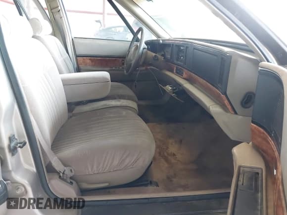 ✅ 1996 Buick LeSabre Custom • VIN: 1G4HP52K3TH447613 • Lot: 41635397. Listed on IAAI with 132,366 mi. Free auction sales archive from the USA and detailed vehicle history report at DreamBid. Image 5.