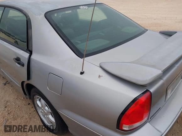 ✅ 2002 Mitsubishi Diamante • VIN: 6MMAP87P82T022689 • Lot: 41193483. Wystawiony na IAAI z przebiegiem 107 022 mil. Bezpłatny archiwum sprzedaży aukcyjnych z USA i szczegółowy raport historii pojazdu na DreamBid. Zdjęcie 6.