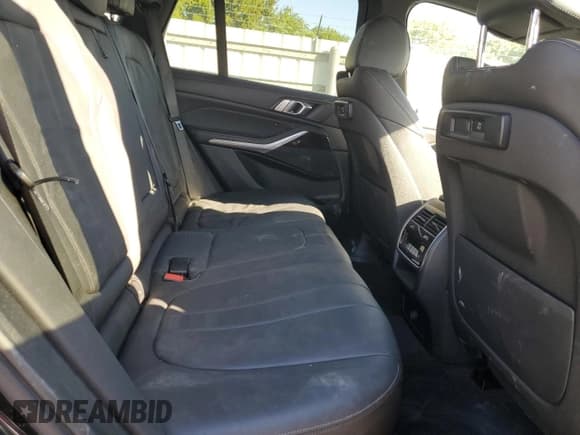 ✅ 2020 BMW X5 sDrive40i • VIN: 5UXCR4C05LLT19076 • Lot: 93514775. Wystawiony na Copart z przebiegiem Nie podano. Bezpłatny archiwum sprzedaży aukcyjnych z USA i szczegółowy raport historii pojazdu na DreamBid. Zdjęcie 11.