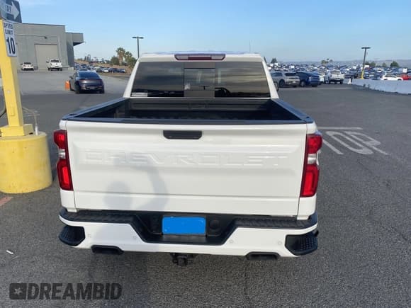 ✅ 2020 Chevrolet Silverado 1500 RST • VIN: 1GCUYEEL8LZ230024 • Lot: 42311134. Wystawiony na IAAI z przebiegiem 141 571 mil. Bezpłatny archiwum sprzedaży aukcyjnych z USA i szczegółowy raport historii pojazdu na DreamBid. Zdjęcie 11.