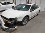 ✅ 2002 Chrysler Concorde LXi • VIN: 2C3HD36M62H205148 • Lot: 42578629. Wystawiony na IAAI z przebiegiem 108 209 mil. Bezpłatny archiwum sprzedaży aukcyjnych z USA i szczegółowy raport historii pojazdu na DreamBid. Zdjęcie 2.