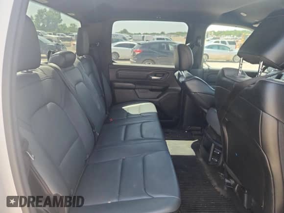 2023 Ram 1500 Tradesman z VIN 1C6RRENT4PN592651, wystawiony jako Copart lot #65405355 z przebiegiem 53 443 mil mil oraz Szkoda całkowita • Salvage title. Historia ofert i sprzedaży dostępna na DreamBid. Obrazek 10.