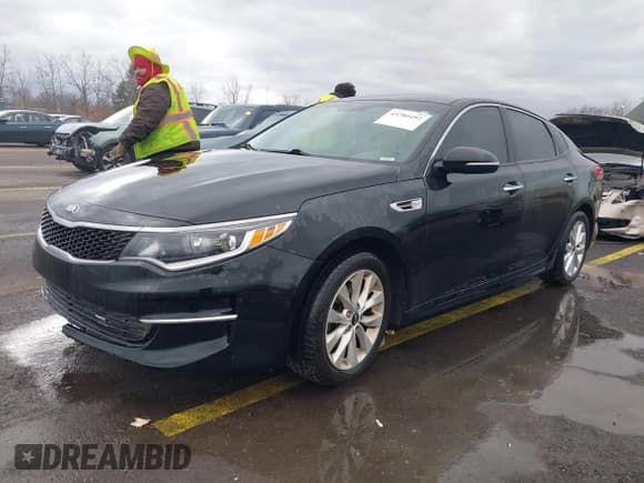 ✅ 2018 Kia Optima LX • VIN: 5XXGT4L3XJG256729 • Lot: 43780492. Listed on IAAI with 198,839 mi. Free auction sales archive from the USA and detailed vehicle history report at DreamBid. Image 2.