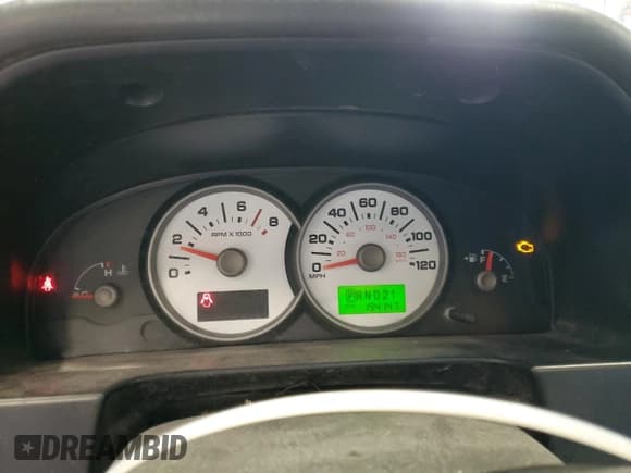 ✅ 2005 Ford Escape XLT • VIN: 1FMYU93155DA15668 • Lot: 57213355. Listed on Copart with 194,147 mi. Free auction sales archive from the USA and detailed vehicle history report at DreamBid. Image 9.