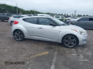 ✅ 2016 Hyundai Veloster • VIN: KMHTC6AD4GU276236 • Lot: 41357039. Wystawiony na IAAI z przebiegiem 48 243 mil. Bezpłatny archiwum sprzedaży aukcyjnych z USA i szczegółowy raport historii pojazdu na DreamBid. Zdjęcie 1.