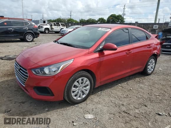 ✅ 2022 Hyundai Accent SE • VIN: 3KPC24A60NE163392 • Лот: 70614564. Опубликован ранее на Copart с пробегом 70 723 миль. Бесплатный доступ к архиву аукционных продаж из США и подробный отчёт об истории автомобиля на DreamBid. Изображение 1.