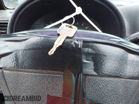 1998 Chevrolet Tracker с VIN 2CNBE1865W6925992, выставлен на аукционе IAAI как лот 43328061 с пробегом 98 404 миль миль и . История ставок и продаж доступна на DreamBid. Изображение 11.