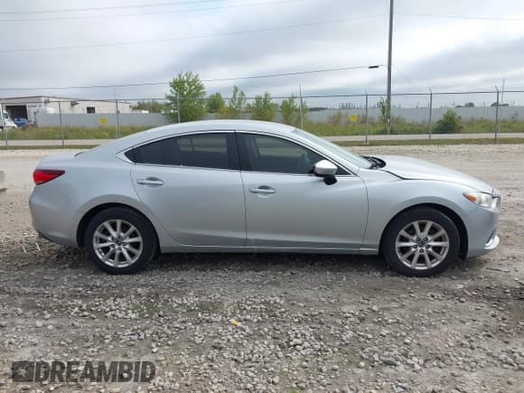 ✅ 2016 Mazda 6 i Sport • VIN: JM1GJ1U58G1424912 • Lot: 43215977. Wystawiony na IAAI z przebiegiem 166 905 mil. Bezpłatny archiwum sprzedaży aukcyjnych z USA i szczegółowy raport historii pojazdu na DreamBid. Zdjęcie 13.