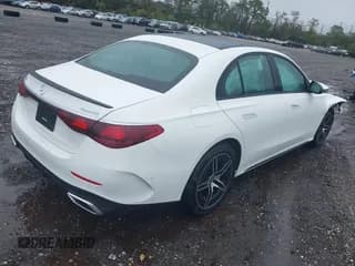 ✅ 2024 Mercedes-Benz E 350 • VIN: W1KLF4HB1RA039038 • Lot: 43434905. Wystawiony na IAAI z przebiegiem 5 345 mil. Bezpłatny archiwum sprzedaży aukcyjnych z USA i szczegółowy raport historii pojazdu na DreamBid. Zdjęcie 4.
