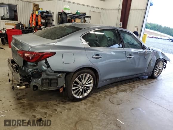 ✅ 2018 Infiniti Q50 Luxe • VIN: JN1EV7AP1JM361682 • Lot: 56711185. Listed on Copart with 94,490 mi. Free auction sales archive from the USA and detailed vehicle history report at DreamBid. Image 3.
