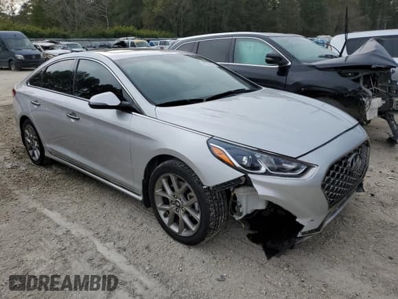 ✅ 2018 Hyundai Sonata Limited Plus • VIN: 5NPE34AB5JH687159 • Лот: 67532822. Опубликован ранее на Copart с пробегом 60 518 миль. Бесплатный доступ к архиву аукционных продаж из США и подробный отчёт об истории автомобиля на DreamBid. Изображение 4.