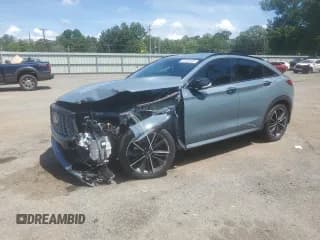 ✅ 2023 Infiniti QX55 Sensory • VIN: 3PCAJ5LR4PF101689 • Lot: 61154135. Wystawiony na Copart z przebiegiem 55 118 mil. Bezpłatny archiwum sprzedaży aukcyjnych z USA i szczegółowy raport historii pojazdu na DreamBid. Zdjęcie 1.