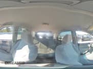 ✅ 2008 Kia Sorento LX • VIN: KNDJD735585848866 • Lot: 81551795. Wystawiony na Copart z przebiegiem 188 195 mil. Bezpłatny archiwum sprzedaży aukcyjnych z USA i szczegółowy raport historii pojazdu na DreamBid. Zdjęcie 15.