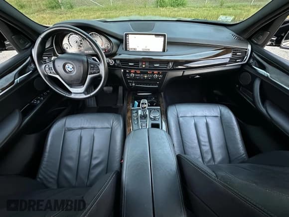 ✅ 2018 BMW X5 xDrive35d • VIN: 5UXKS4C58J0Y17847 • Lot: 71291885. Listed on Copart with 202,168 mi. Free auction sales archive from the USA and detailed vehicle history report at DreamBid. Image 9.