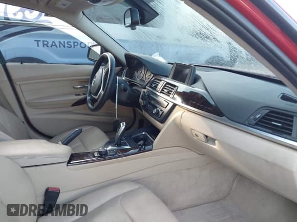 ✅ 2015 BMW 3 Series 328i xDrive • VIN: WBA3B5G53FNS18688 • Lot: 43206911. Listed on IAAI with Not provided. Free auction sales archive from the USA and detailed vehicle history report at DreamBid. Image 5.