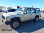 ✅ 1993 Jeep Cherokee • VIN: 1J4FT28S1PL565718 • Lot: 43568915. Wystawiony na IAAI z przebiegiem 178 822 mil. Bezpłatny archiwum sprzedaży aukcyjnych z USA i szczegółowy raport historii pojazdu na DreamBid. Zdjęcie 2.