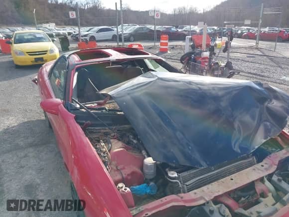 2000 Chevrolet Camaro Z28 z VIN 2G1FP22G6Y2132582, wystawiony jako IAAI lot #41583616 z przebiegiem Nie podano mil oraz . Historia ofert i sprzedaży dostępna na DreamBid. Obrazek 6.