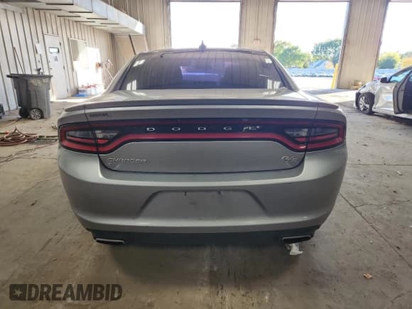 ✅ 2015 Dodge Charger RT • VIN: 2C3CDXCT5FH765715 • Лот: 86875705. Опубликован ранее на Copart с пробегом Не указан. Бесплатный доступ к архиву аукционных продаж из США и подробный отчёт об истории автомобиля на DreamBid. Изображение 6.