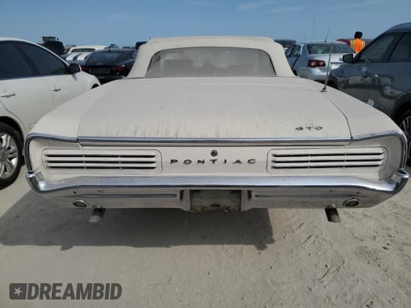 ✅ 1966 Pontiac GTO • VIN: 242676P246352 • Lot: 75298684. Listed on Copart with 79,942 mi. Free auction sales archive from the USA and detailed vehicle history report at DreamBid. Image 6.