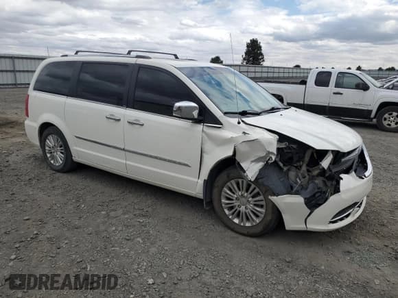 ✅ 2013 Chrysler Town & Country Limited • VIN: 2C4RC1GG0DR641524 • Лот: 69280165. Опубликован ранее на Copart с пробегом 153 464 миль. Бесплатный доступ к архиву аукционных продаж из США и подробный отчёт об истории автомобиля на DreamBid. Изображение 4.