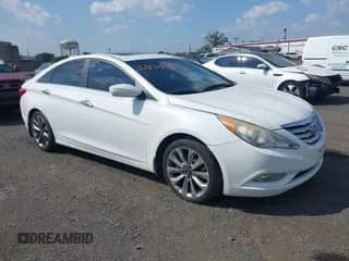 2013 Hyundai Sonata SE with VIN 5NPEC4AB4DH533305, listed as a IAAI auction lot 42841503 with 147,495 mi miles and . Bid and sale history available at DreamBid. Image 1.