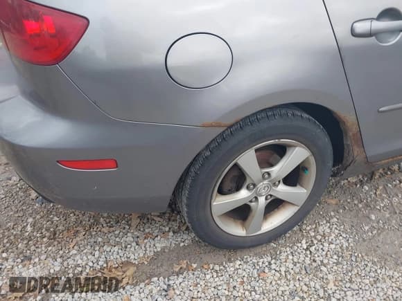 ✅ 2006 Mazda 3 i • VIN: JM1BK12F961465857 • Lot: 43696357. Listed on IAAI with 236,659 mi. Free auction sales archive from the USA and detailed vehicle history report at DreamBid. Image 13.