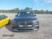 ✅ 2020 Lincoln Aviator Reserve • VIN: 5LM5J7WC1LGL29095 • Lot: 43793351. Wystawiony na IAAI z przebiegiem 76 783 mil. Bezpłatny archiwum sprzedaży aukcyjnych z USA i szczegółowy raport historii pojazdu na DreamBid. Zdjęcie 12.