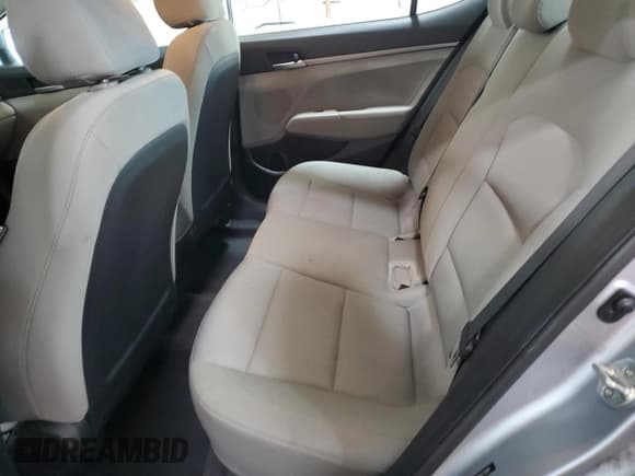 ✅ 2017 Hyundai Elantra SE • VIN: 5NPD74LF7HH170844 • Lot: 86070205. Listed on Copart with 96,153 mi. Free auction sales archive from the USA and detailed vehicle history report at DreamBid. Image 10.