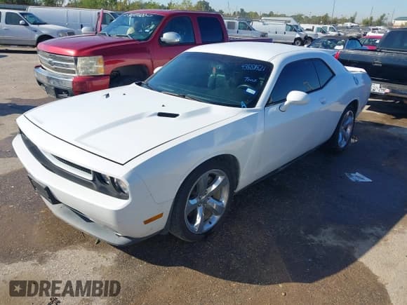 ✅ 2014 Dodge Challenger SXT • VIN: 2C3CDYAG1EH153778 • Лот: 43589521. Опубликован ранее на IAAI с пробегом 185 848 миль. Бесплатный доступ к архиву аукционных продаж из США и подробный отчёт об истории автомобиля на DreamBid. Изображение 17.