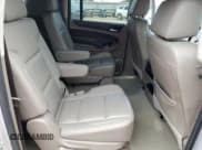 ✅ 2018 Chevrolet Suburban Premier • VIN: 1GNSCJKC1JR141404 • Lot: 54263705. Wystawiony na Copart z przebiegiem 200 571 mil. Bezpłatny archiwum sprzedaży aukcyjnych z USA i szczegółowy raport historii pojazdu na DreamBid. Zdjęcie 11.