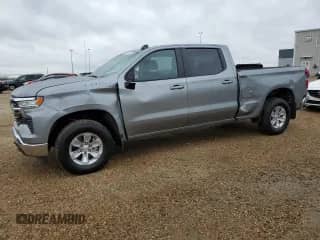 2025 Chevrolet Silverado 1500 LT z VIN 3GCUKDEDXSG317782, wystawiony jako Copart lot #69228495 z przebiegiem 625 mil mil oraz Czysty tytuł • Clean title. Historia ofert i sprzedaży dostępna na DreamBid. Obrazek 1.