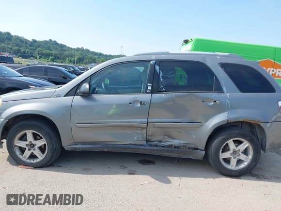 ✅ 2005 Chevrolet Equinox LT • VIN: 2CNDL73F356091695 • Лот: 42572869. Опубликован ранее на IAAI с пробегом 268 354 миль. Бесплатный доступ к архиву аукционных продаж из США и подробный отчёт об истории автомобиля на DreamBid. Изображение 14.
